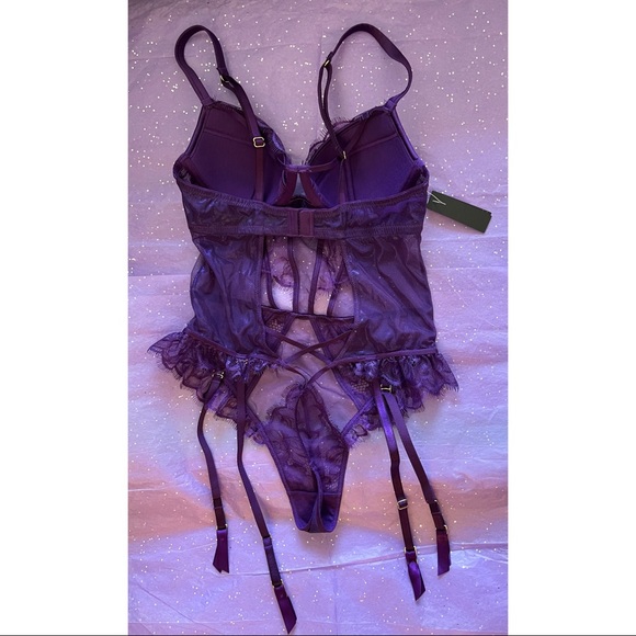Ann Summers | NWT | the Understated Underwire Thong Teddy with Garter Straps - Picture 4 of 15